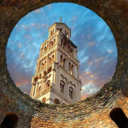 Charming Ana In The Heart Of Split